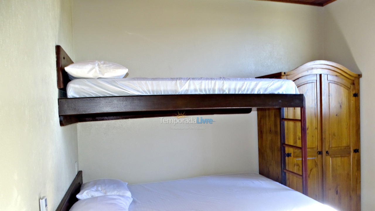 Casa para aluguel de temporada em Bombinhas (Canto Grande)