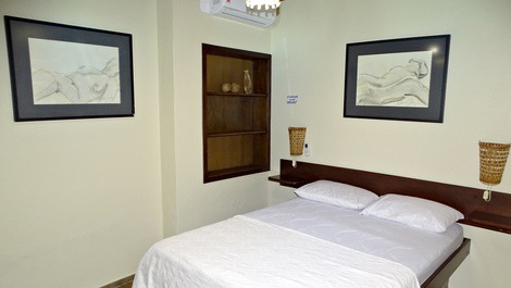 ÓTIMA CASA NA PRAIA DA CONCEIÇÃO EM BOMBINHAS, PARA 14 PESSOAS, SENDO: