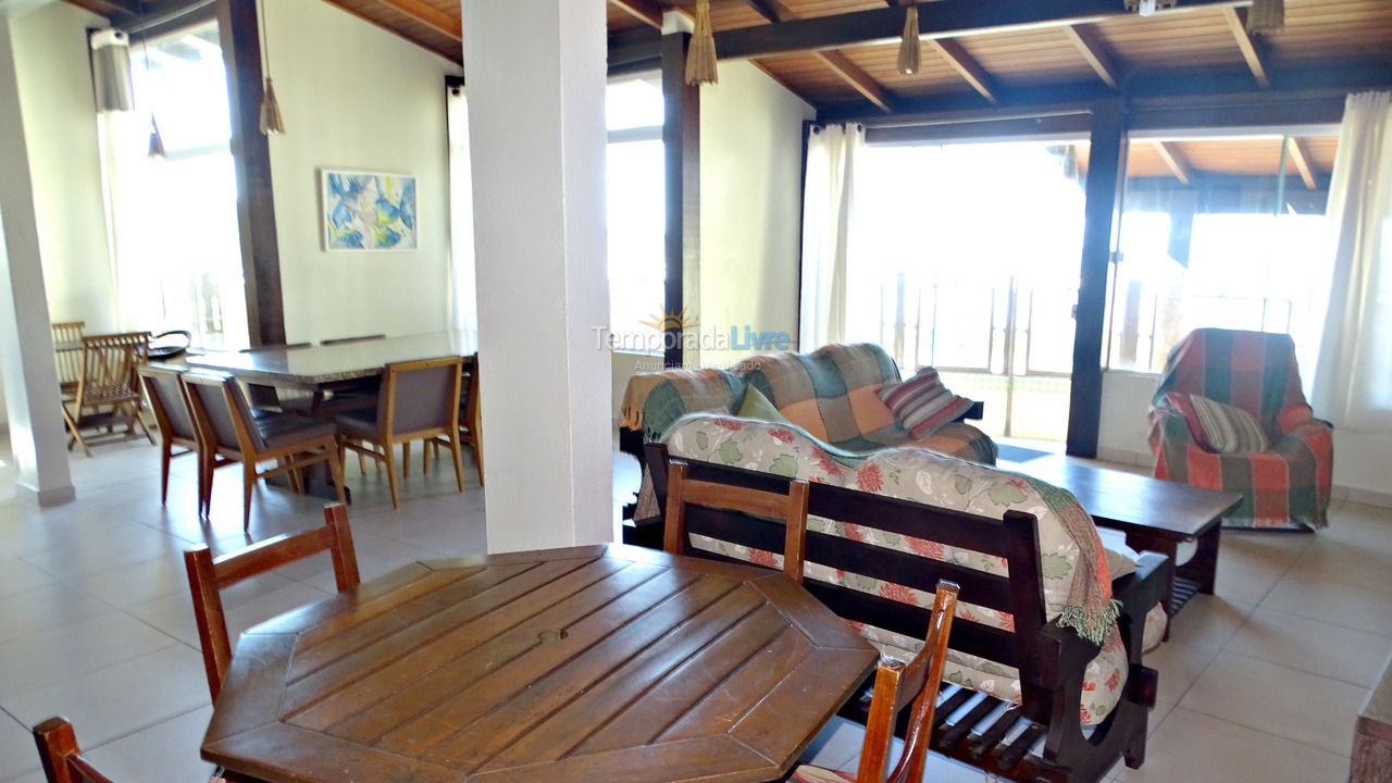 Casa para aluguel de temporada em Bombinhas (Canto Grande)