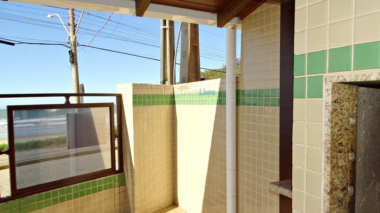 Casa para aluguel de temporada em Bombinhas (Canto Grande)