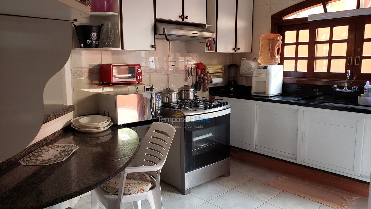 Casa para aluguel de temporada em Guarujá (Praia do Pernambuco)