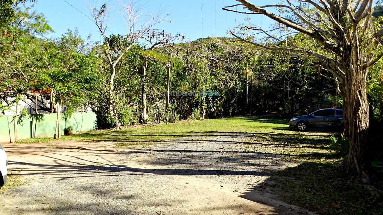 Casa para aluguel de temporada em Bombinhas (Canto Grande)