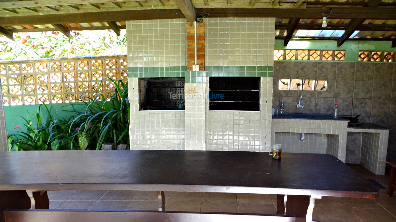 Casa para aluguel de temporada em Bombinhas (Canto Grande)