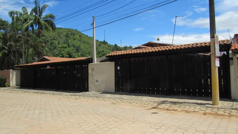 Apartamento para alugar em Ubatuba - Praia das Toninhas