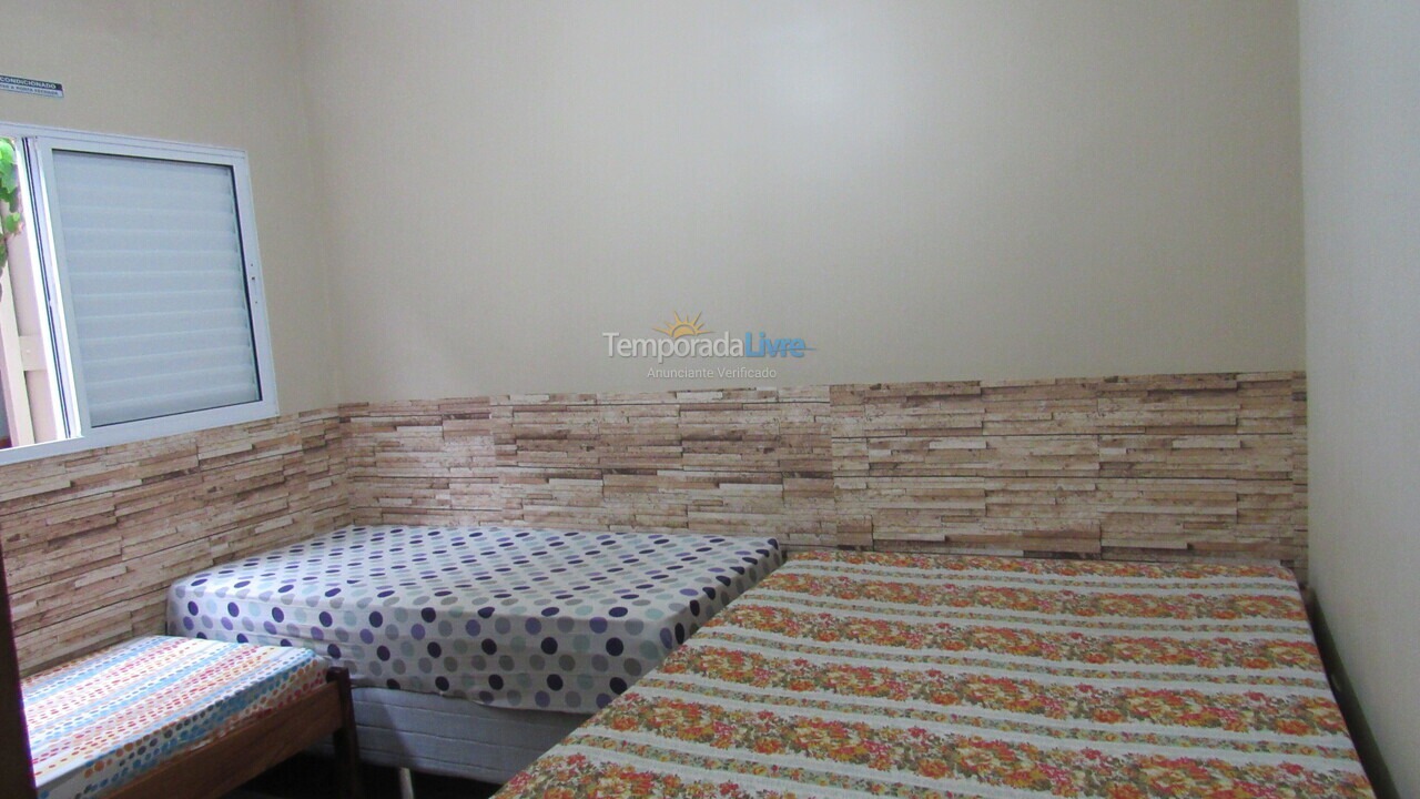 Apartment for vacation rental in Ubatuba (Praia das Toninhas)