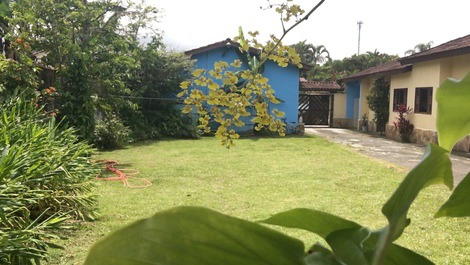 Chalet Morada do Sol, on Boraceia beach for up to 6 people