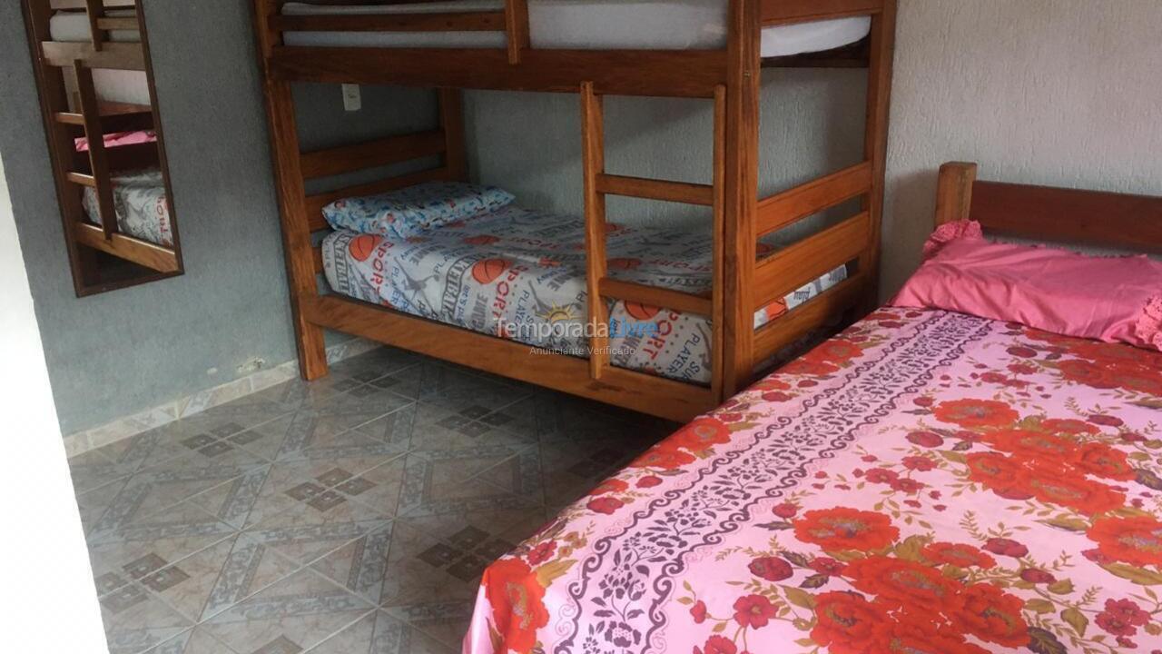 Casa para aluguel de temporada em São Sebastião (Boiçucanga)