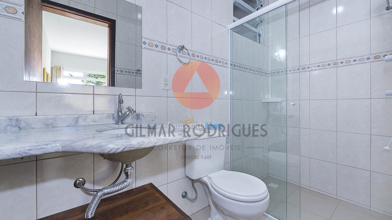 Apartamento para aluguel de temporada em Bombinhas (Canto Grande)