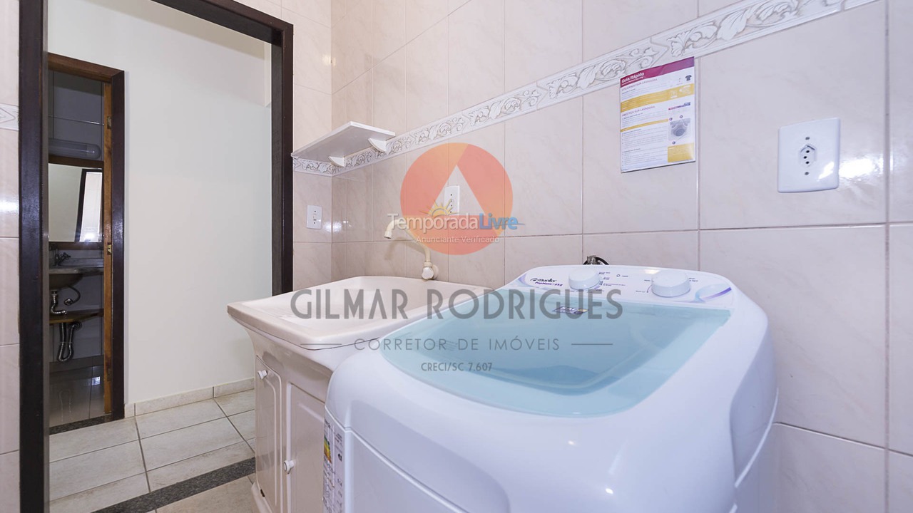 Apartamento para aluguel de temporada em Bombinhas (Canto Grande)