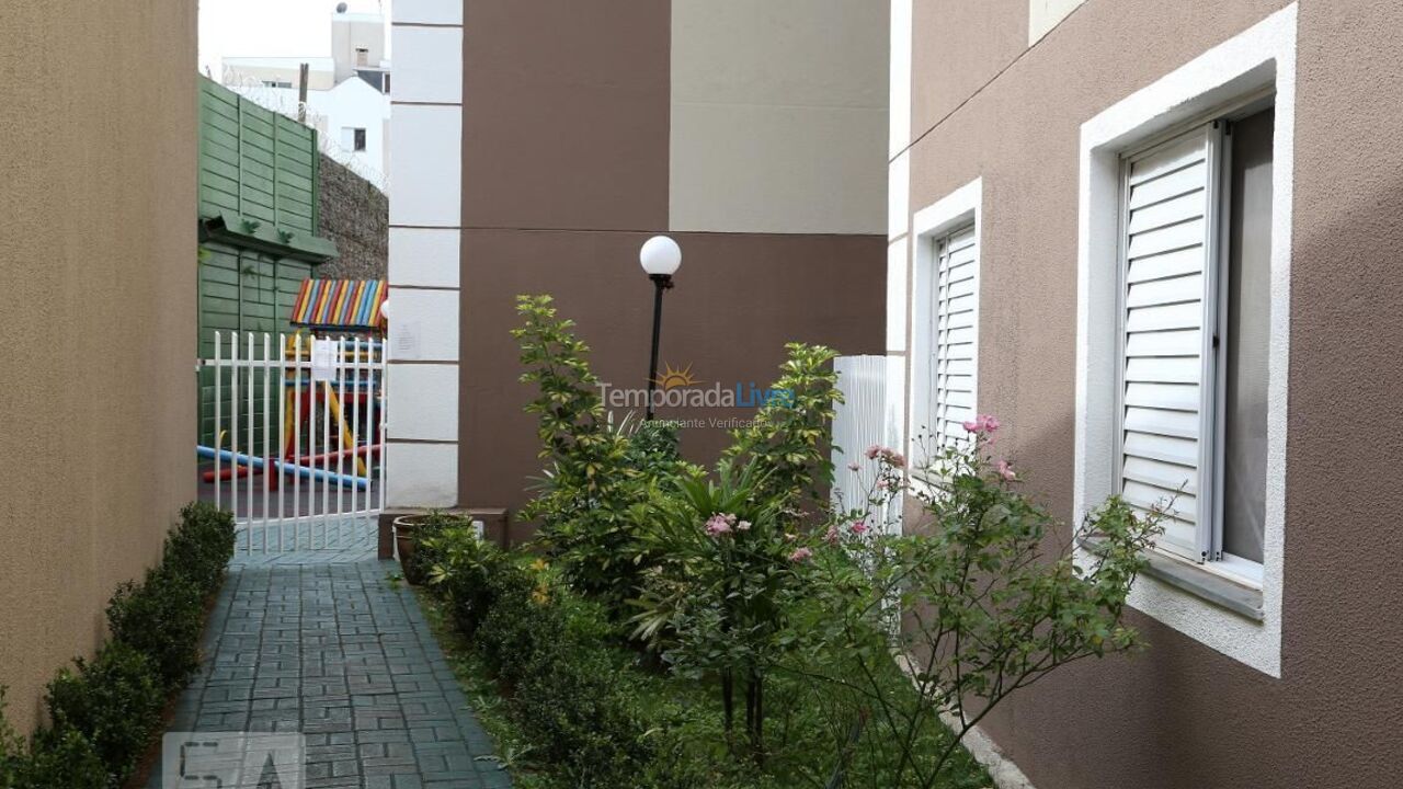 Casa para aluguel de temporada em Taboão da Serra (Parque Maraba)