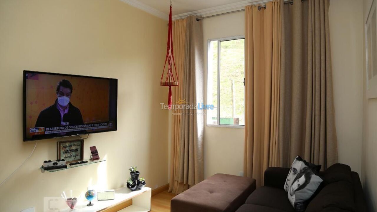 Casa para aluguel de temporada em Taboão da Serra (Parque Maraba)