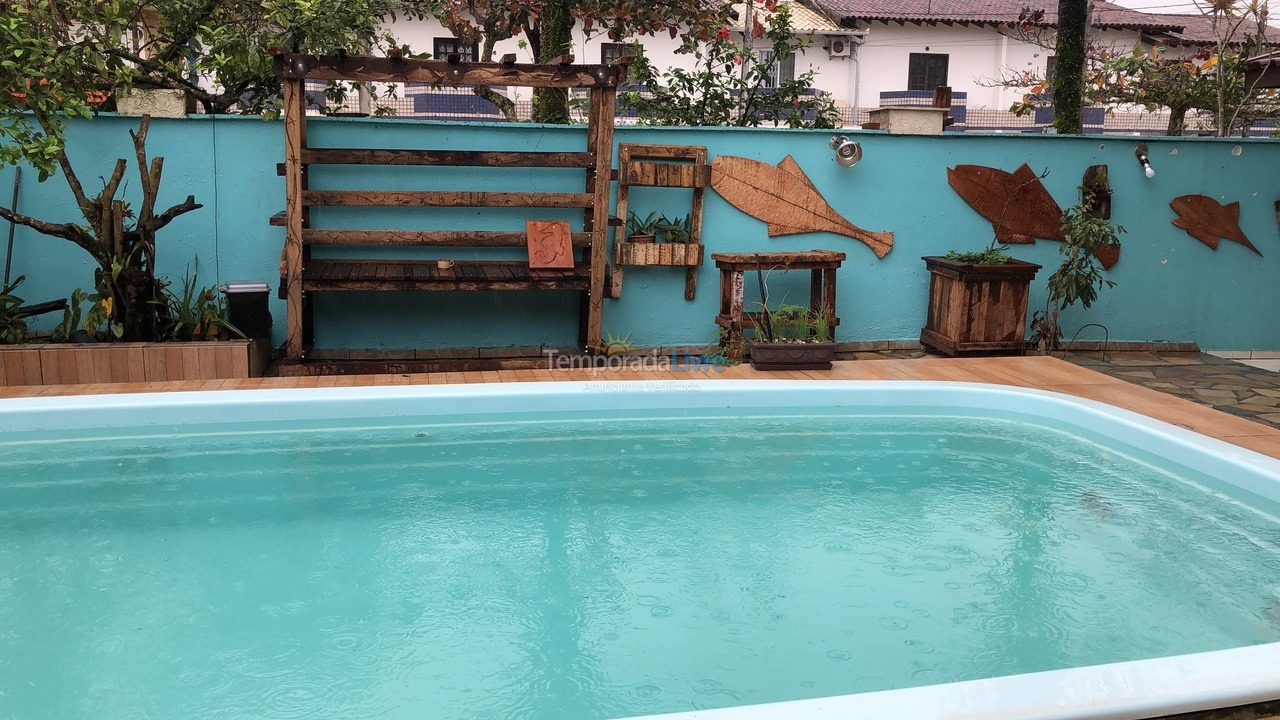 Casa para alquiler de vacaciones em Matinhos (Caiobá)