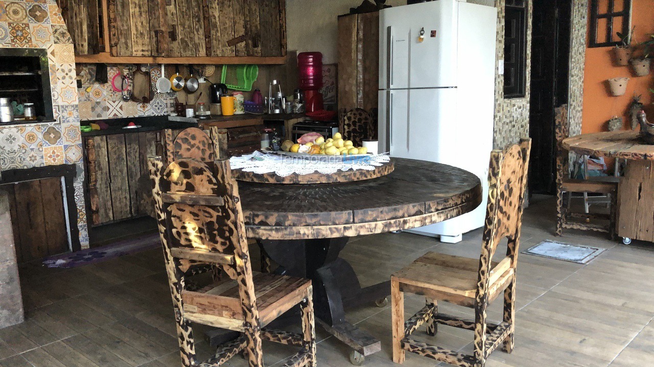 Casa para alquiler de vacaciones em Matinhos (Caiobá)