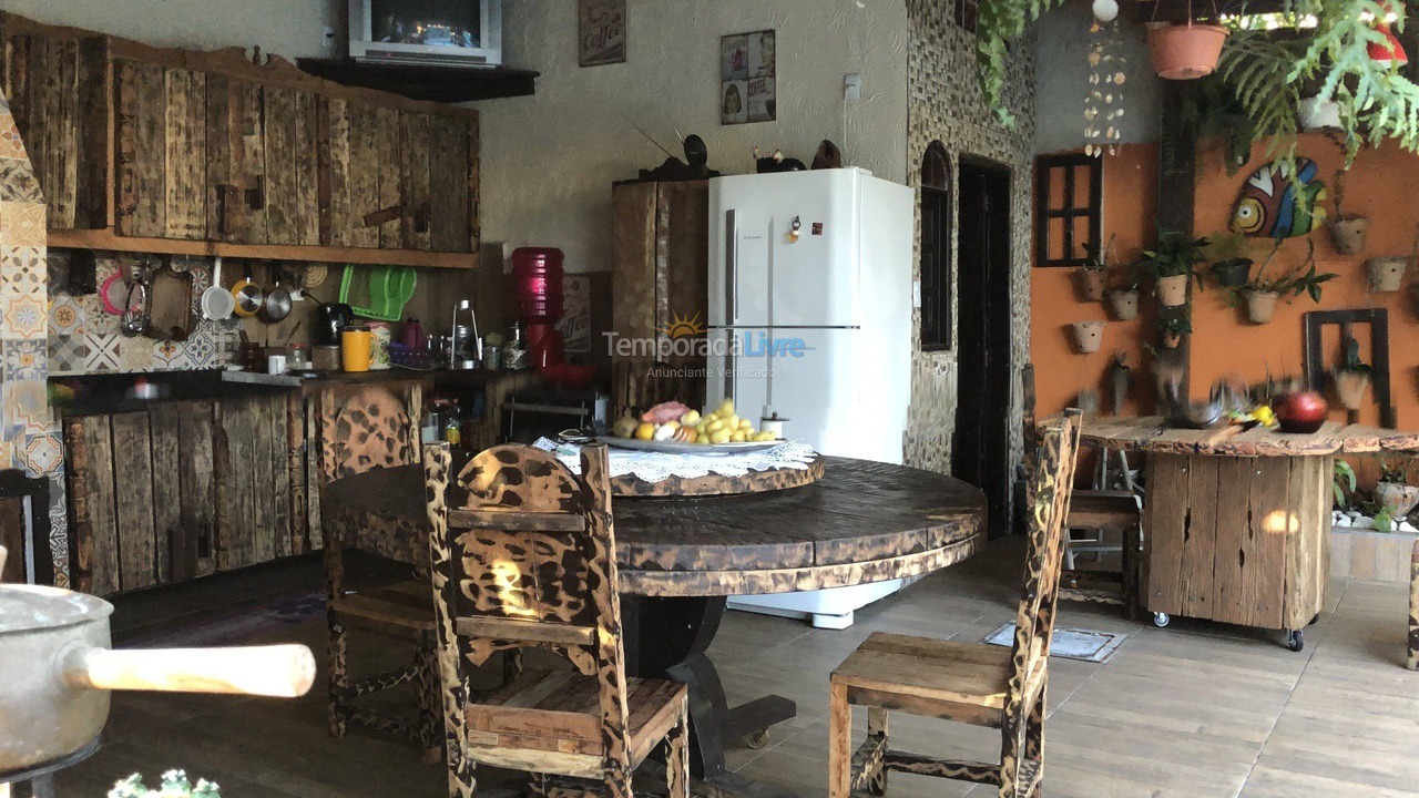 Casa para alquiler de vacaciones em Matinhos (Caiobá)