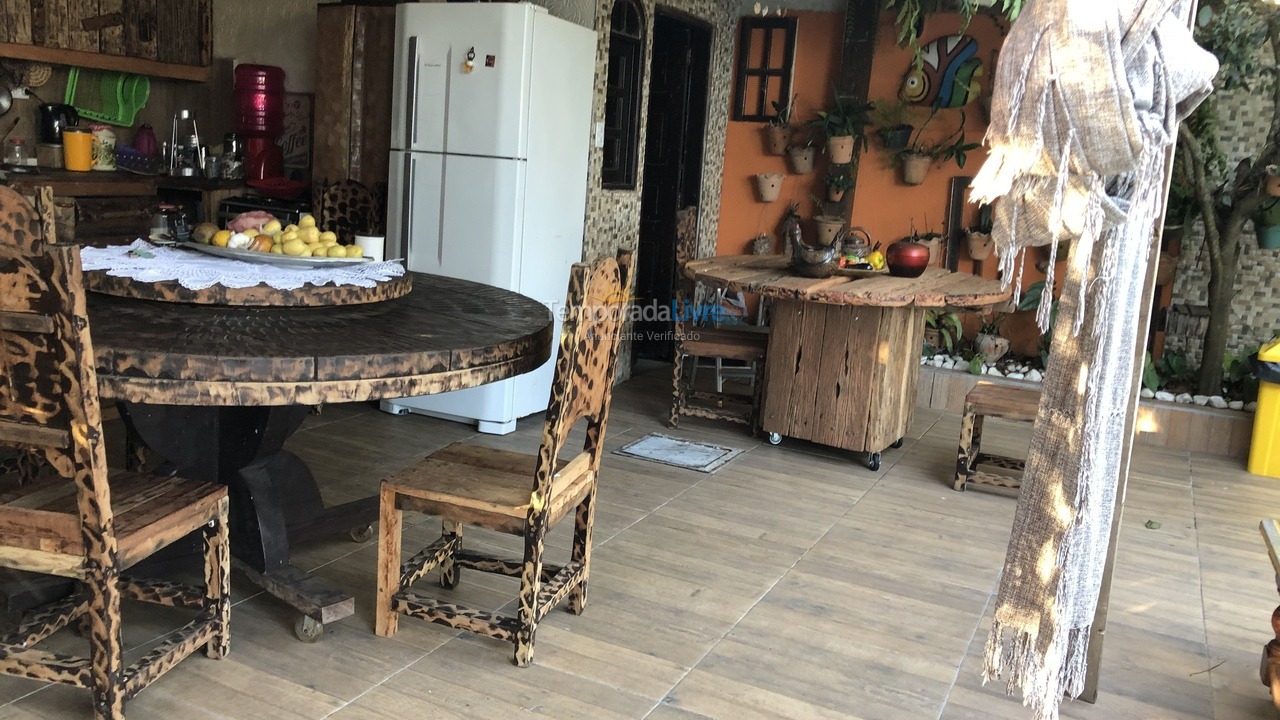 Casa para alquiler de vacaciones em Matinhos (Caiobá)