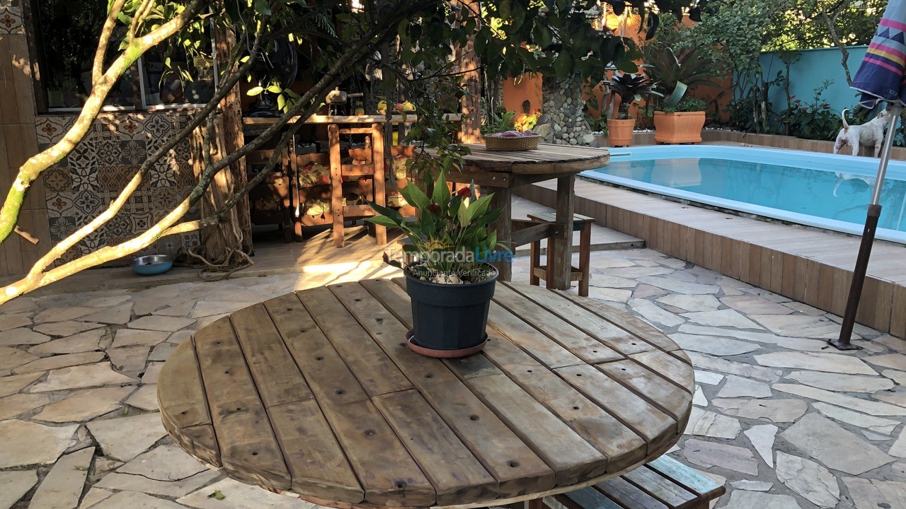 Casa para alquiler de vacaciones em Matinhos (Caiobá)