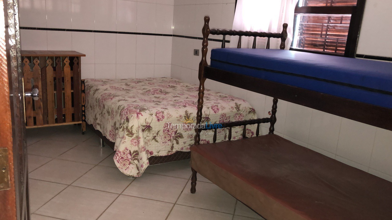 Casa para alquiler de vacaciones em Matinhos (Caiobá)