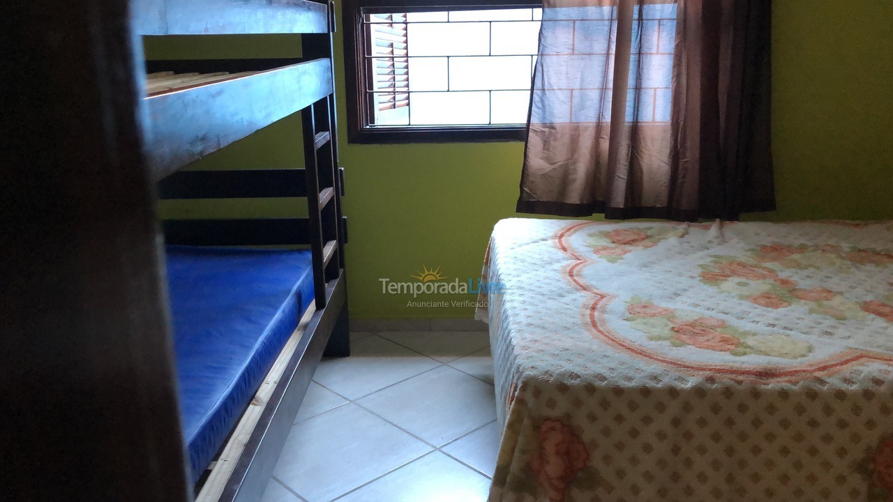 Casa para alquiler de vacaciones em Matinhos (Caiobá)