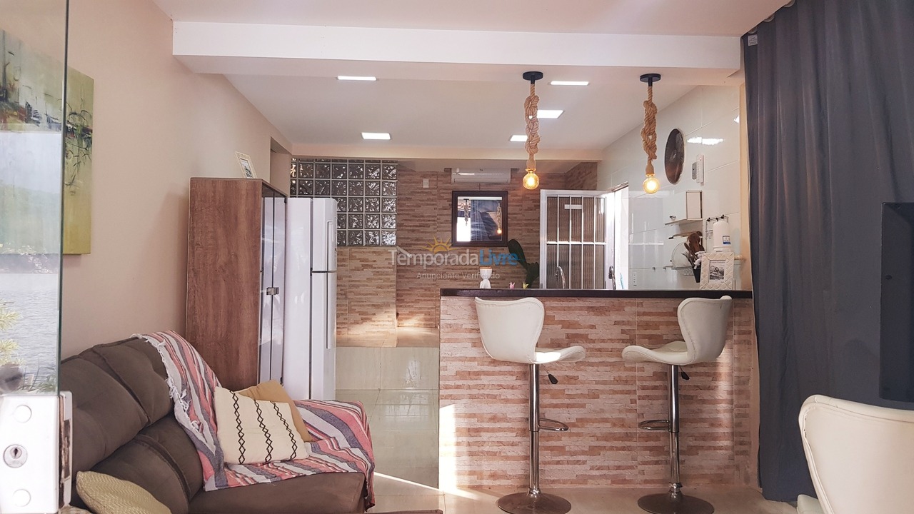 Casa para aluguel de temporada em Mangaratiba (Ilha Jardim Itacuruca)