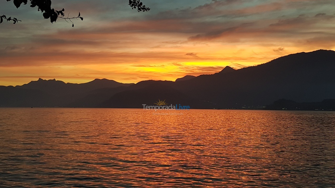 Casa para aluguel de temporada em Mangaratiba (Ilha Jardim Itacuruca)