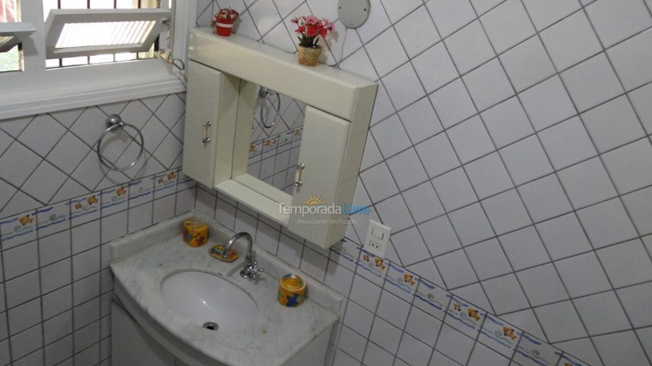 Casa para aluguel de temporada em Ubatuba (Praia Grande)