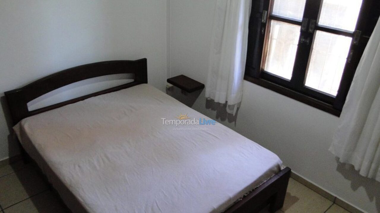 Casa para aluguel de temporada em Ubatuba (Praia Grande)