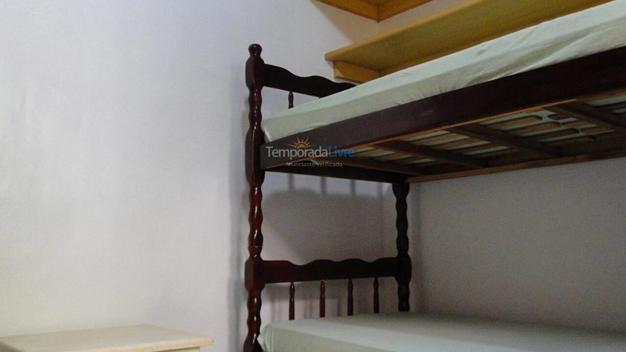 Casa para aluguel de temporada em Ubatuba (Praia Grande)