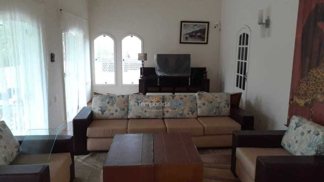 Casa para aluguel de temporada em Guarujá (Enseada)
