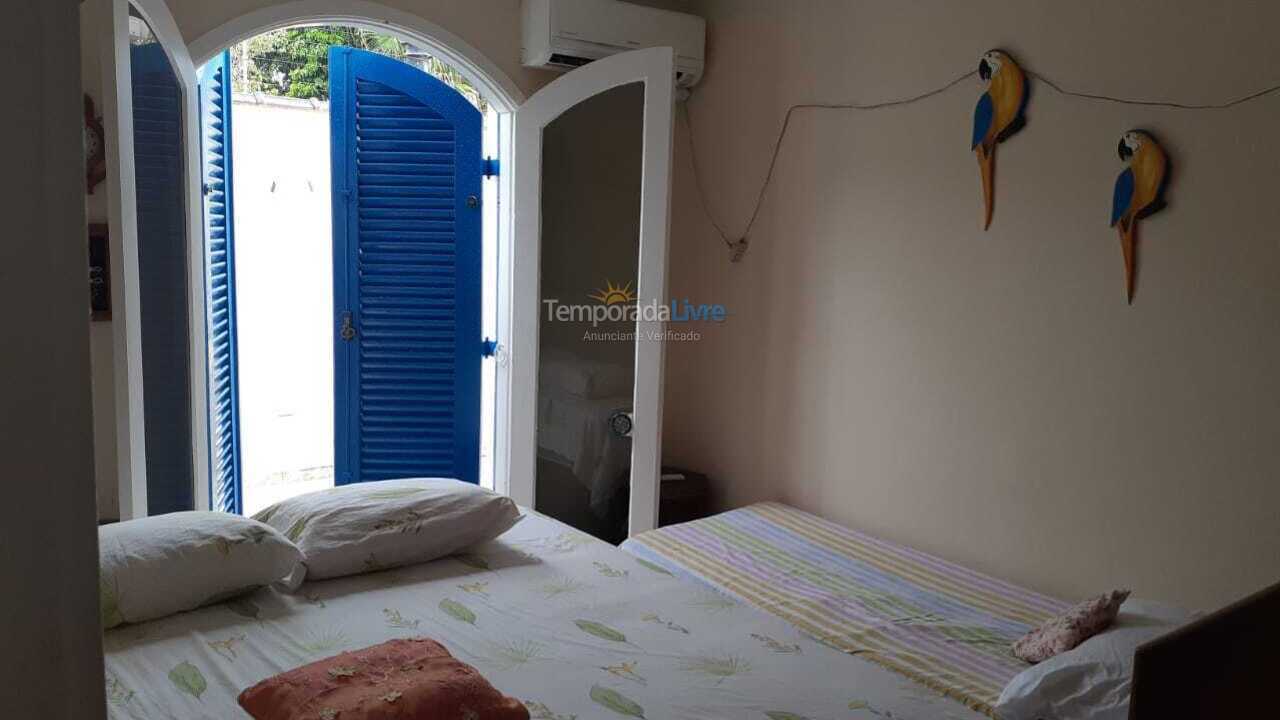 Casa para aluguel de temporada em Guarujá (Enseada)