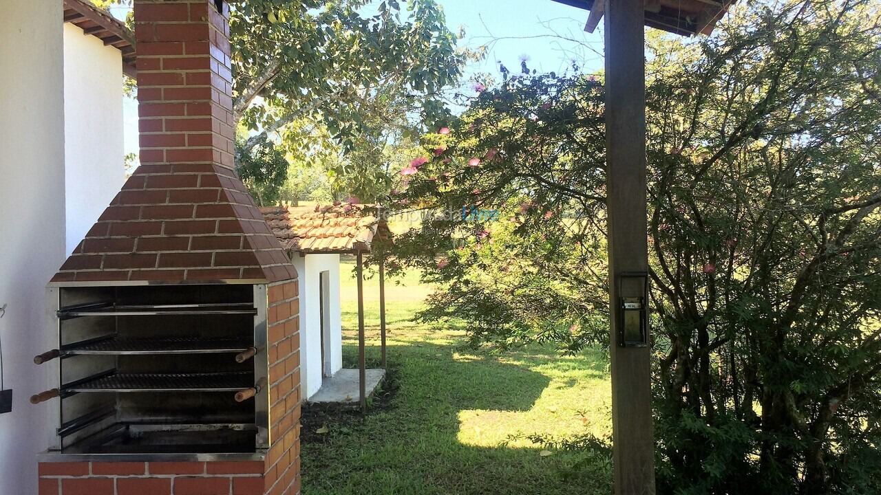 Granja para alquiler de vacaciones em Embu Guaçu (Vale Florido)