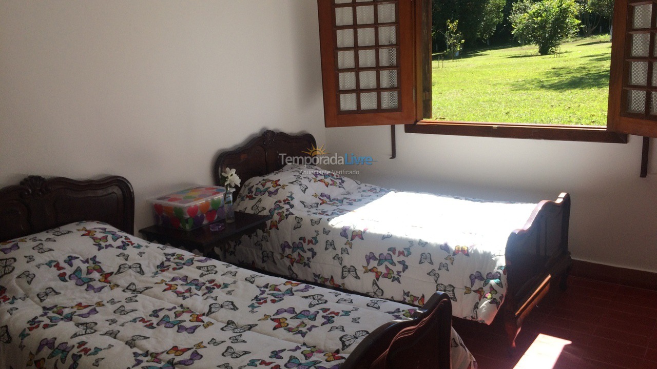 Granja para alquiler de vacaciones em Embu Guaçu (Vale Florido)