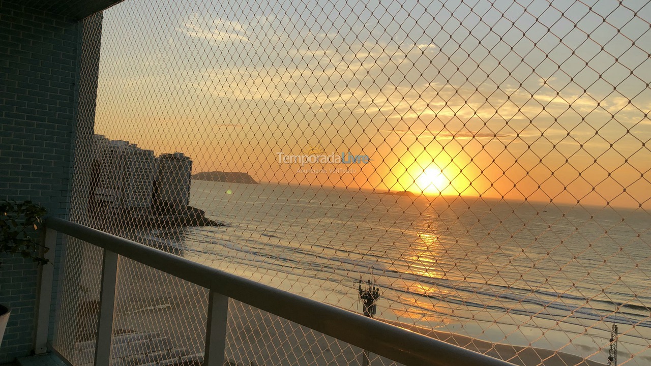 Apartment for vacation rental in Guarujá (Pitangueiras)