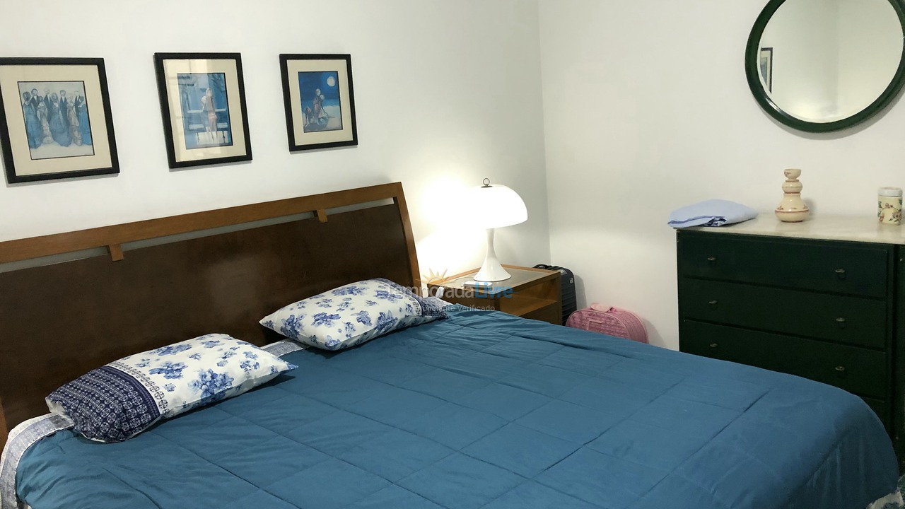 Apartment for vacation rental in Guarujá (Pitangueiras)