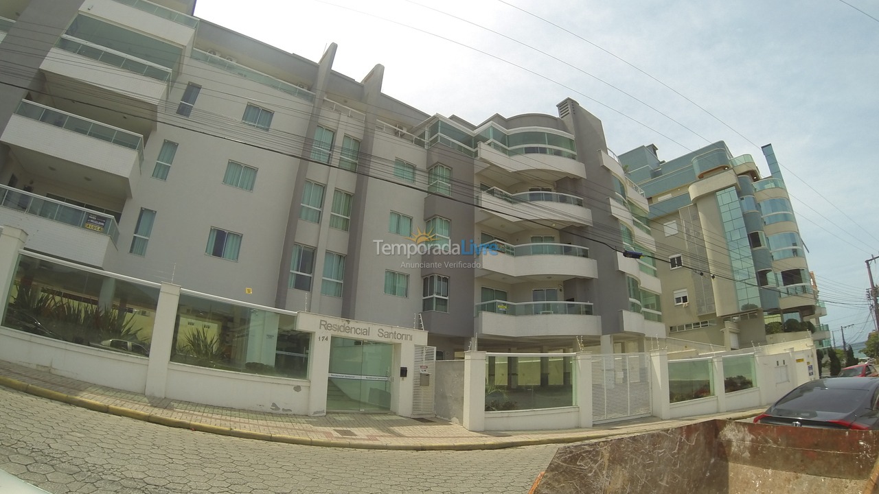 Apartamento para aluguel de temporada em Bombinhas (Praia de Bombas)