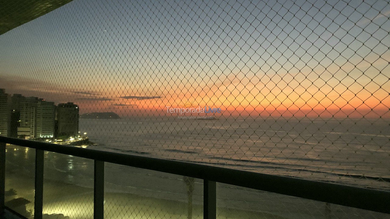 Apartment for vacation rental in Guarujá (Pitangueiras)