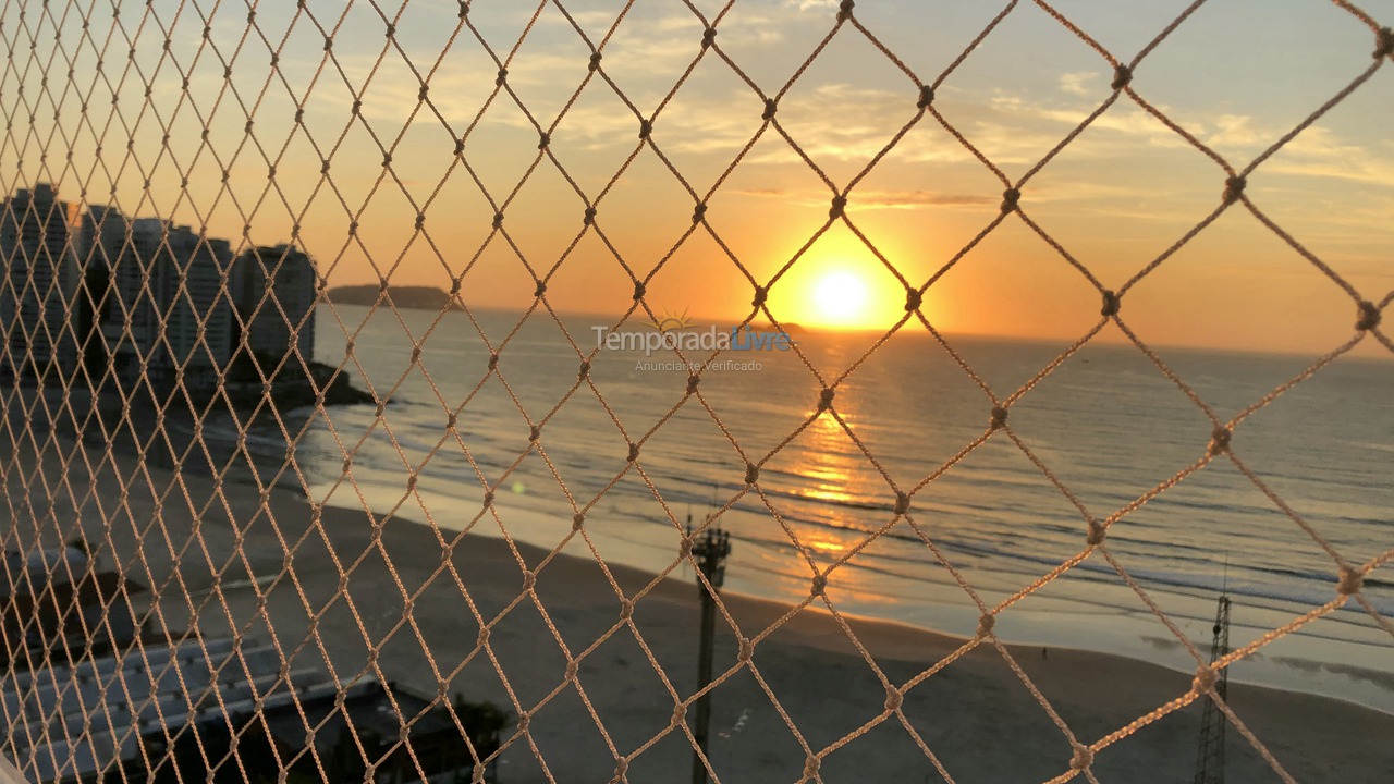 Apartment for vacation rental in Guarujá (Pitangueiras)