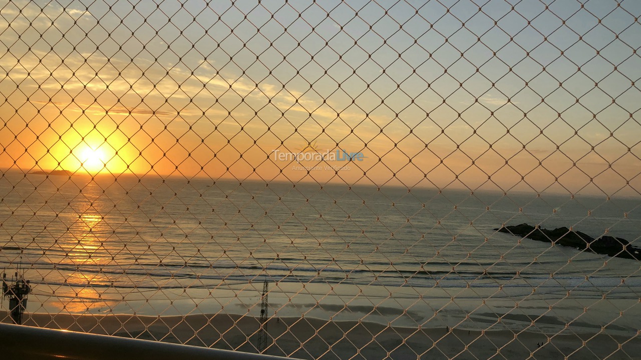 Apartment for vacation rental in Guarujá (Pitangueiras)