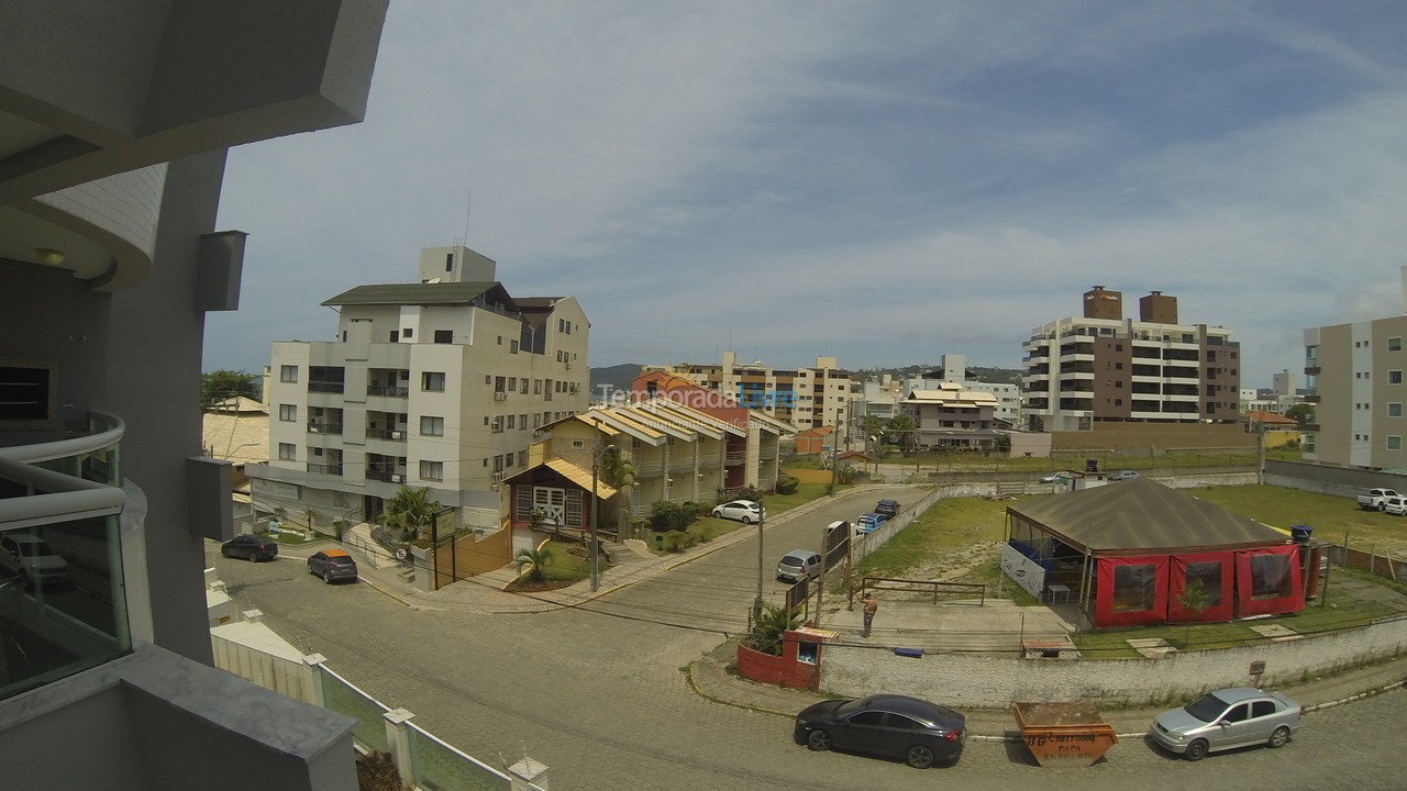 Apartamento para aluguel de temporada em Bombinhas (Praia de Bombas)