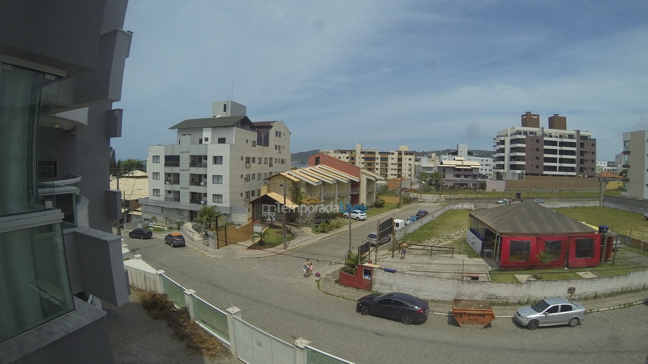 Apartamento para aluguel de temporada em Bombinhas (Praia de Bombas)