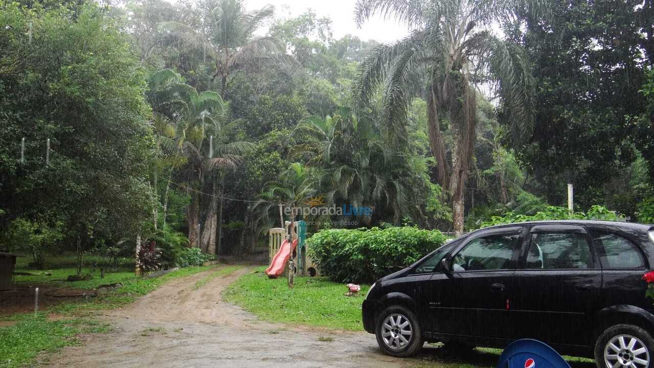Granja para alquiler de vacaciones em Caraguatatuba (Rio do Ouro)