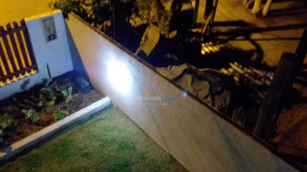 Casa para aluguel de temporada em Palhoça (Guarda do Embaú)