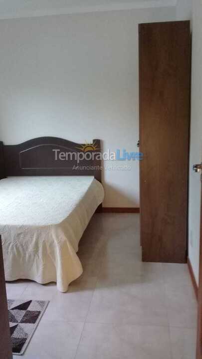 Casa para aluguel de temporada em Palhoça (Guarda do Embaú)