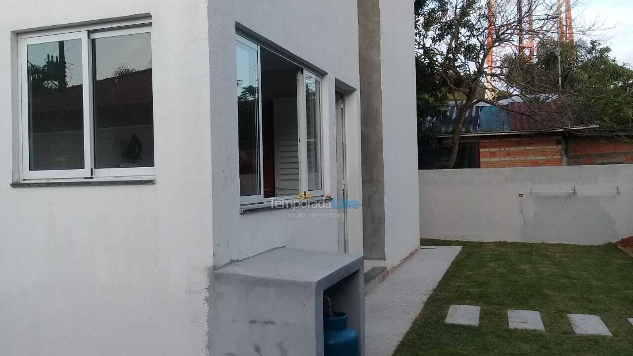 Casa para aluguel de temporada em Palhoça (Guarda do Embaú)