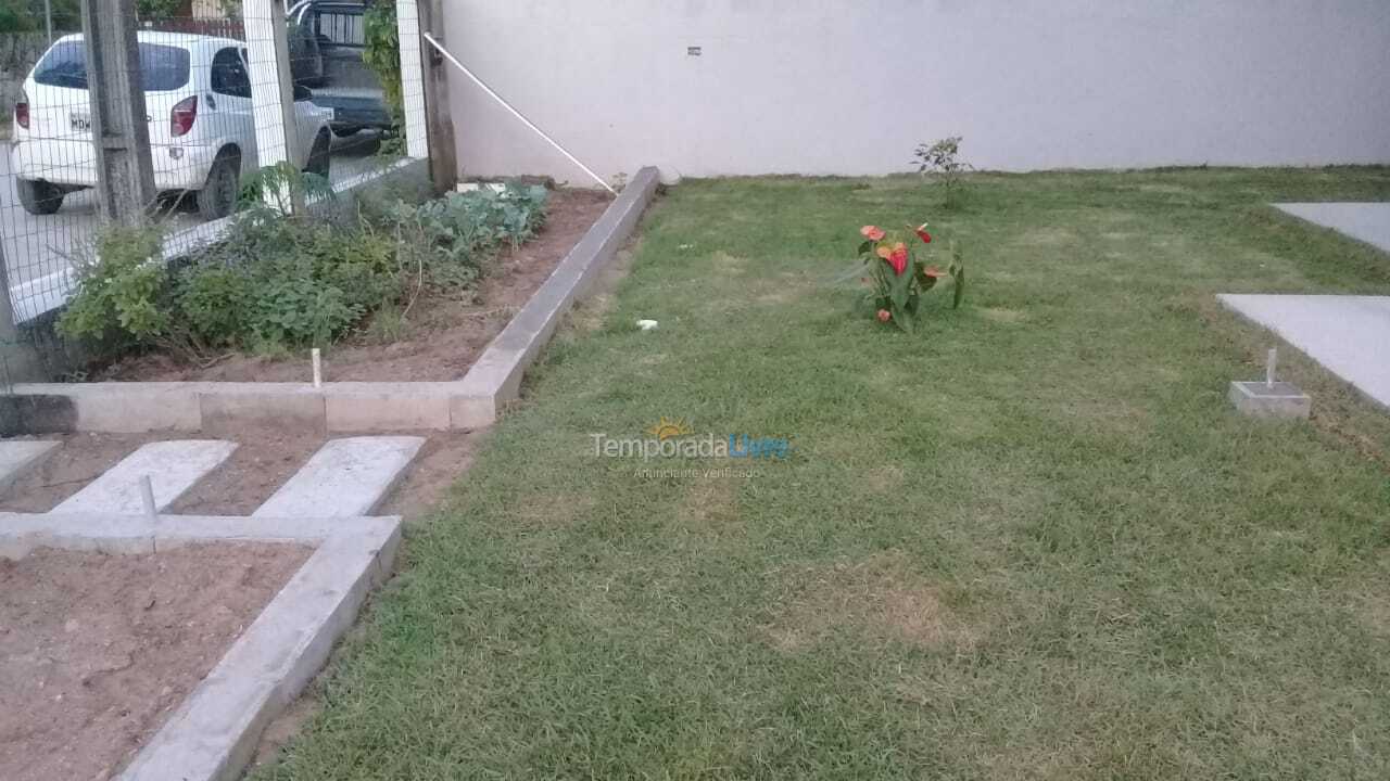 Casa para aluguel de temporada em Palhoça (Guarda do Embaú)