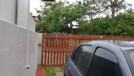 Linda casa 200 metros da praia para 10 pessoas - Guarda do Embaú - SC