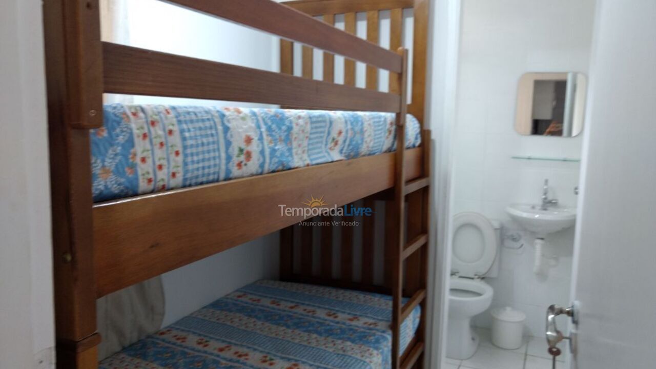 Apartamento para aluguel de temporada em Guarujá (Pitangueiras)