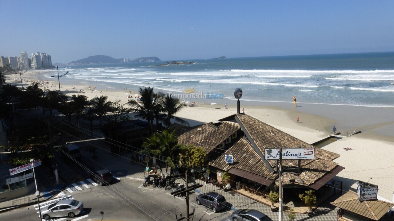 Apartamento para aluguel de temporada em Guarujá (Pitangueiras)