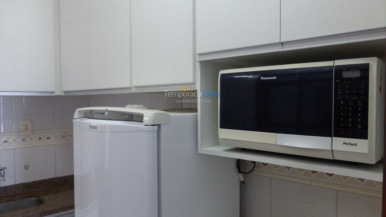 Apartamento para aluguel de temporada em Guarujá (Pitangueiras)