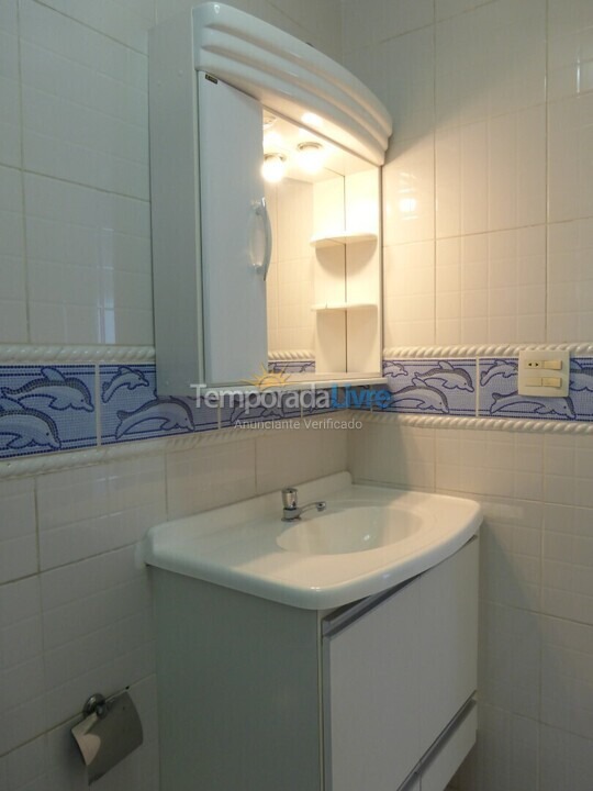 Apartamento para aluguel de temporada em Guarujá (Pitangueiras)