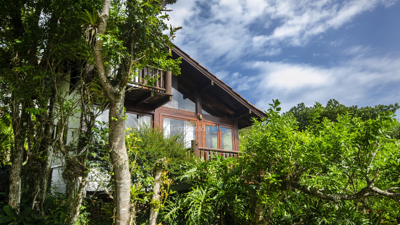 Casa para alquiler de vacaciones em Garopaba (Praia do Silveira)